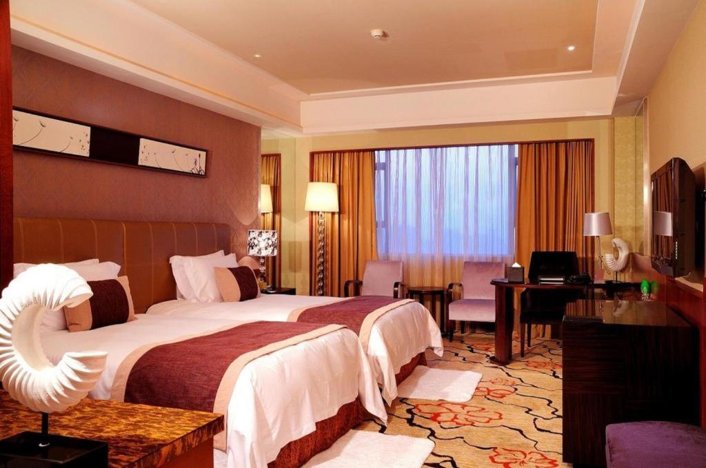 Eurasia International Hotel Ντονγκουάν Εξωτερικό φωτογραφία