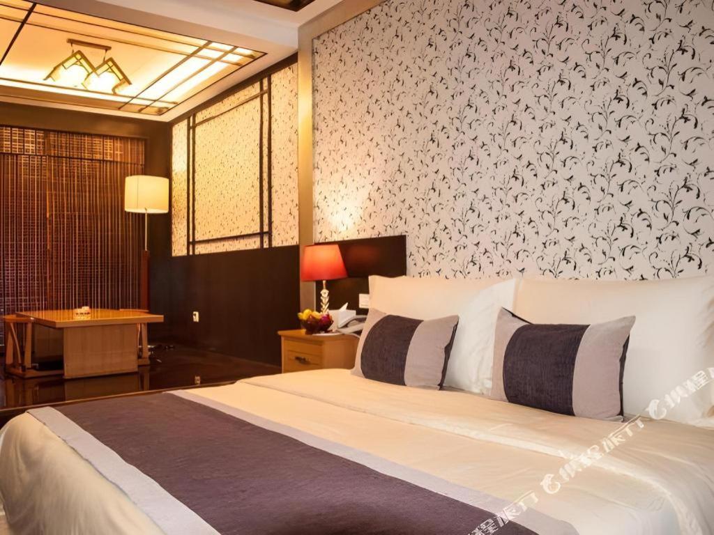 Eurasia International Hotel Ντονγκουάν Εξωτερικό φωτογραφία