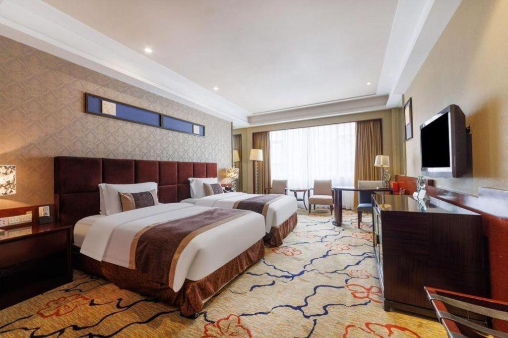 Eurasia International Hotel Ντονγκουάν Εξωτερικό φωτογραφία